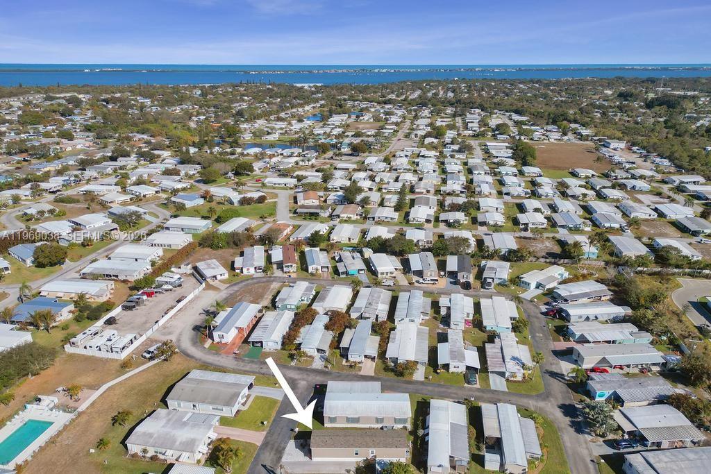 315 NE Cardinal Ln L25