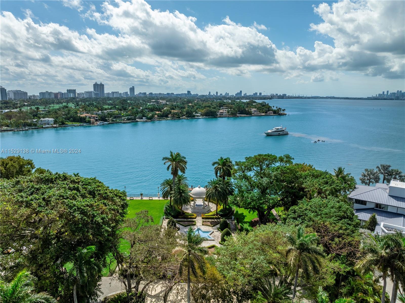 LA GORCE ISLAND - Residential