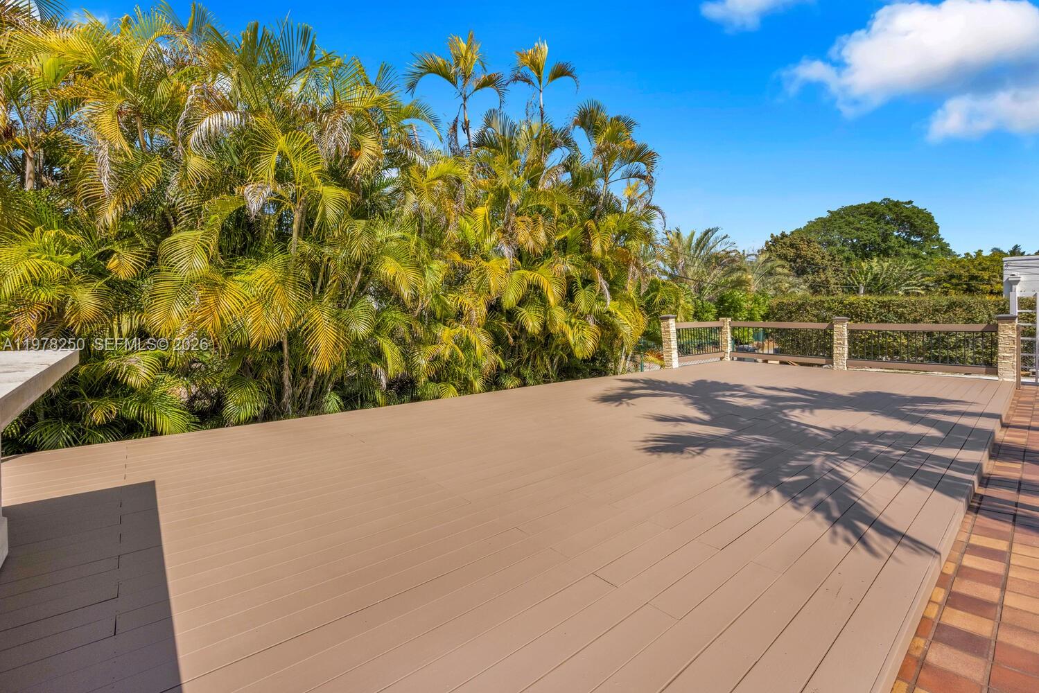 MIAMI SHORES SEC 3 - Residential