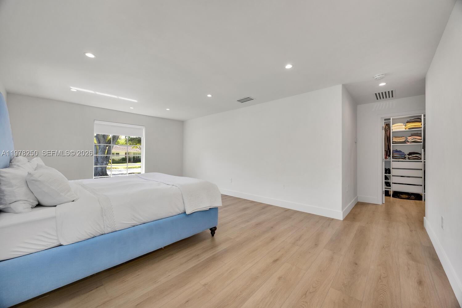 MIAMI SHORES SEC 3 - Residential