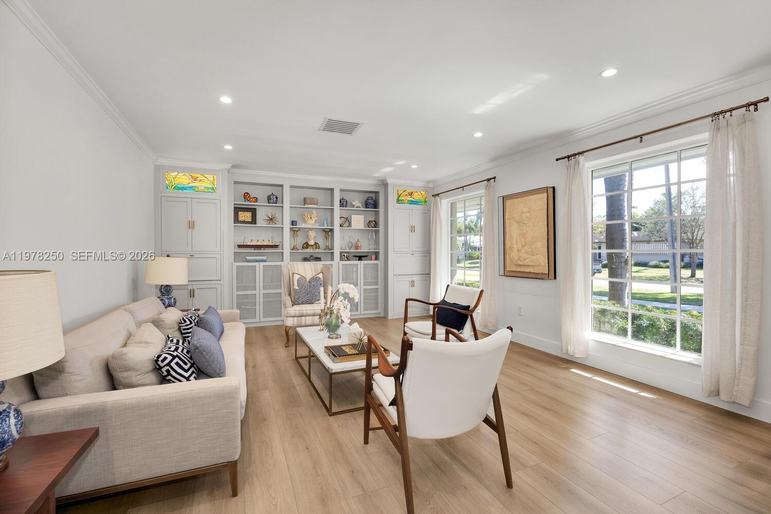 MIAMI SHORES SEC 3 - Residential