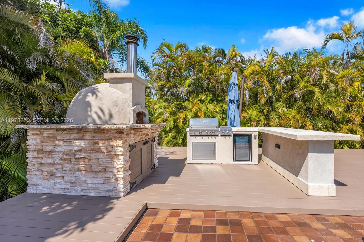 MIAMI SHORES SEC 3 - Residential