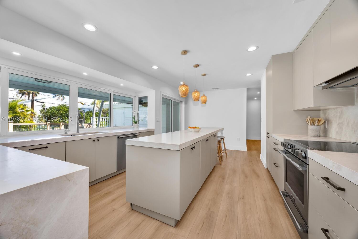 MIAMI SHORES SEC 3 - Residential