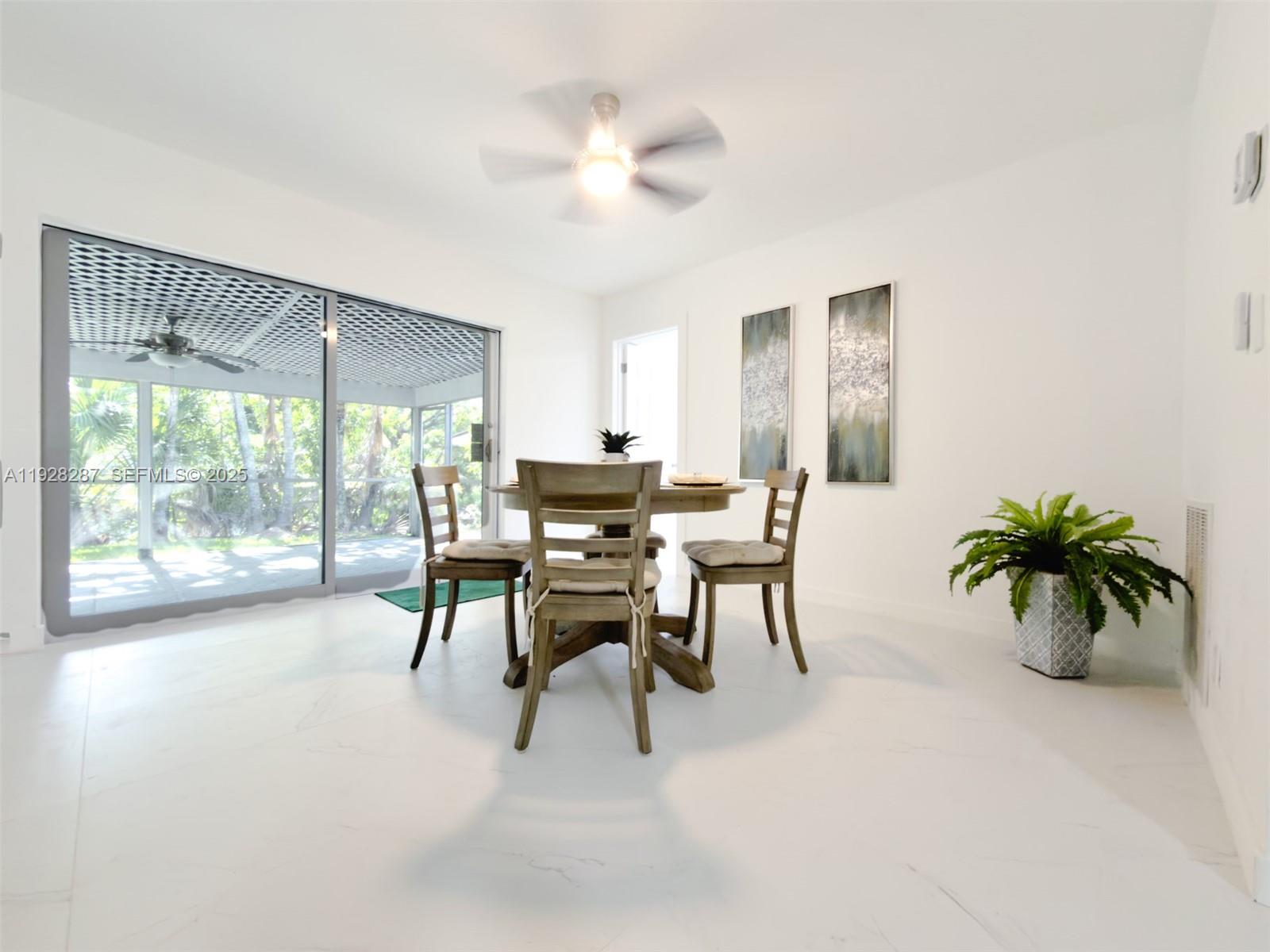 CASTLEWOOD - Residential