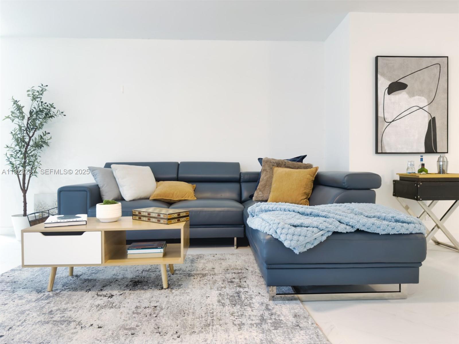 CASTLEWOOD - Residential