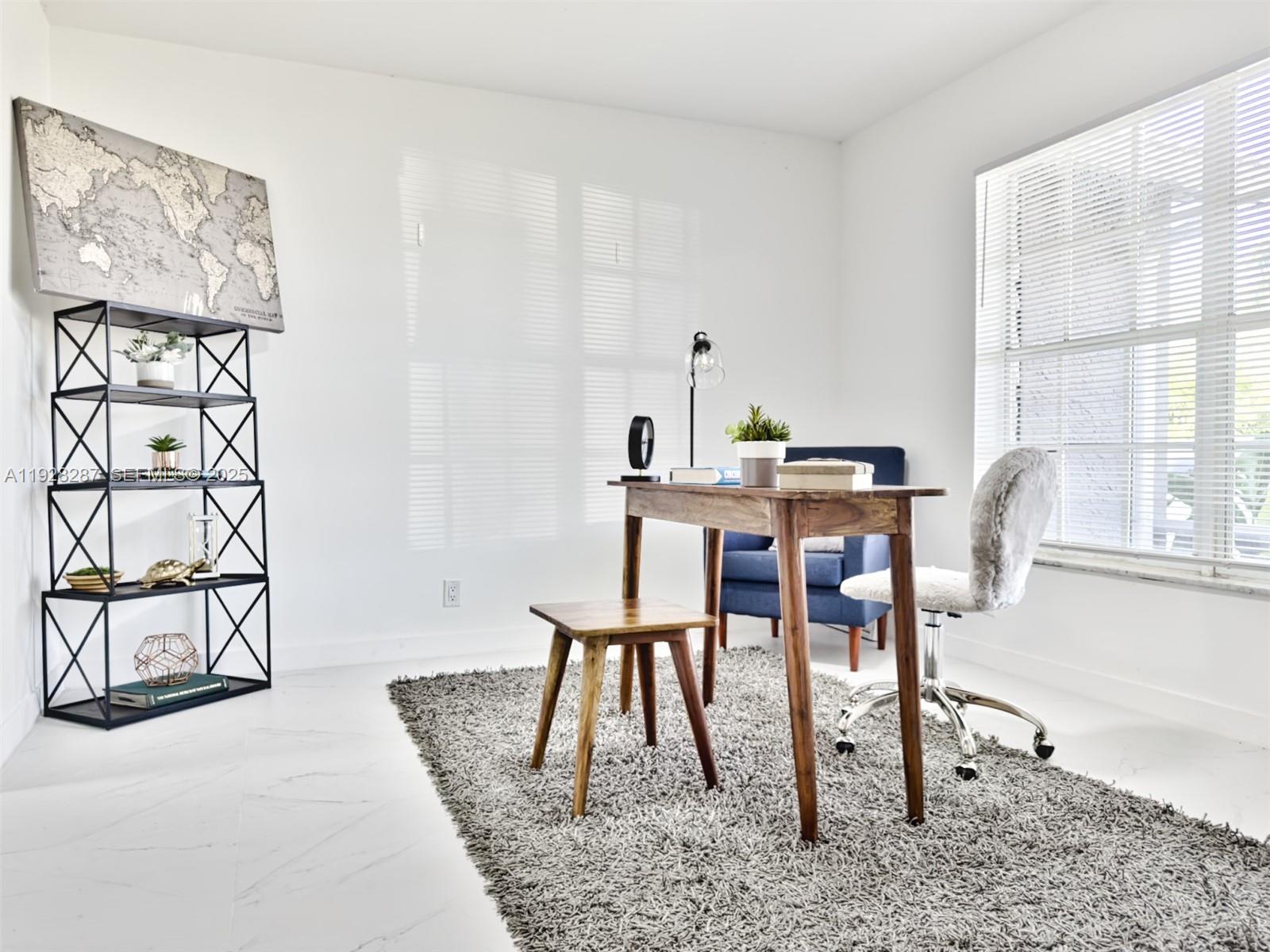 CASTLEWOOD - Residential