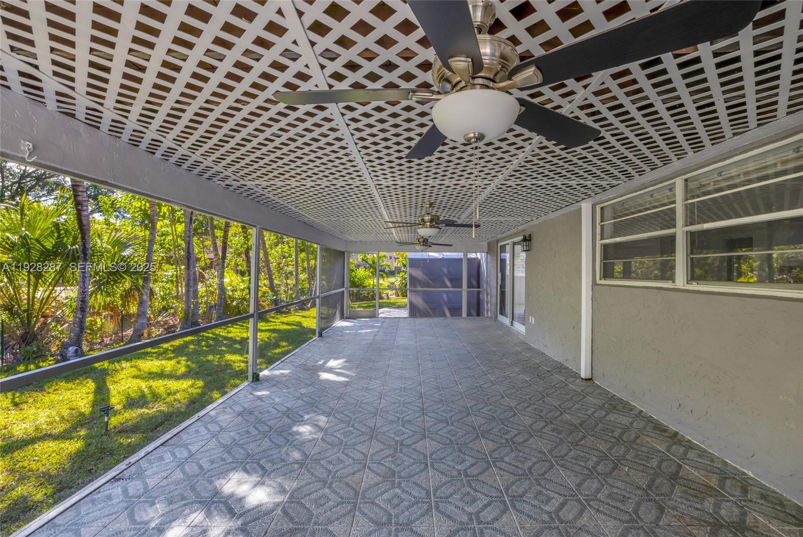 CASTLEWOOD - Residential