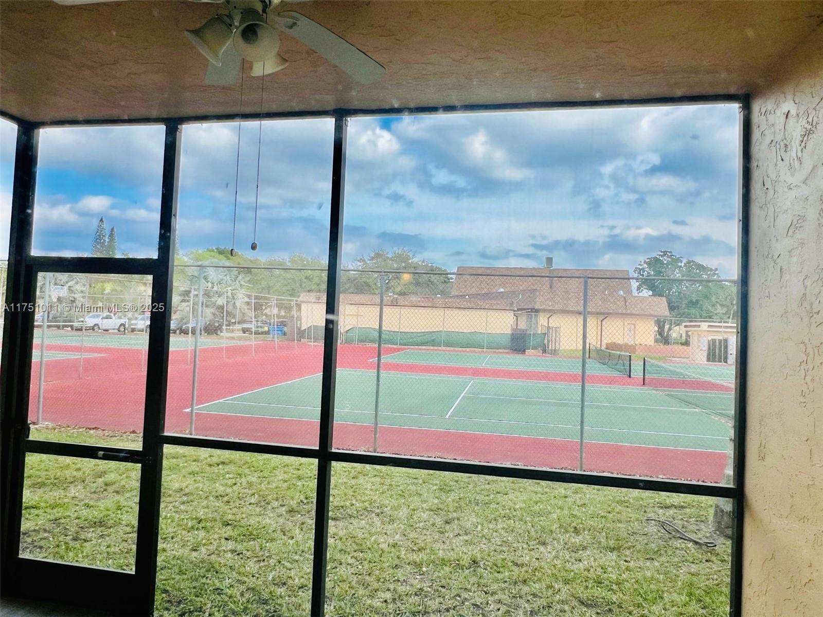 VILLAS AT CARRIAGE HILLS - Residential