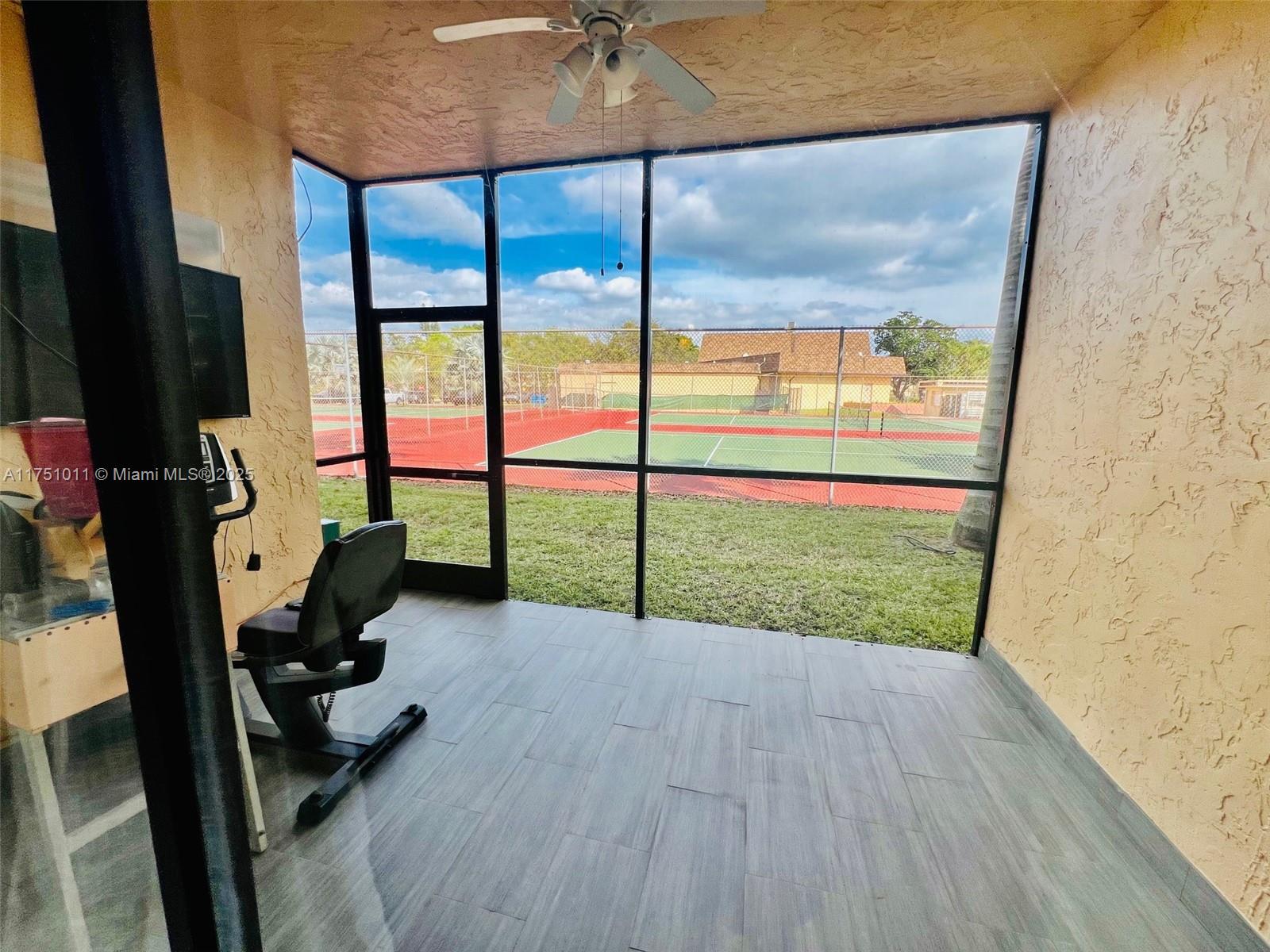 VILLAS AT CARRIAGE HILLS - Residential