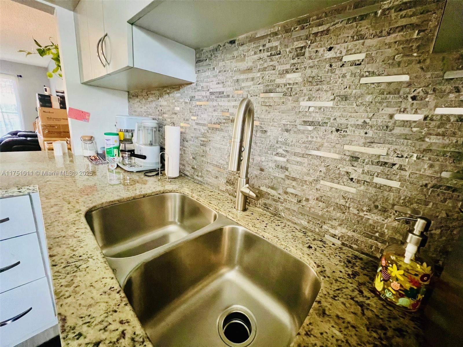 VILLAS AT CARRIAGE HILLS - Residential