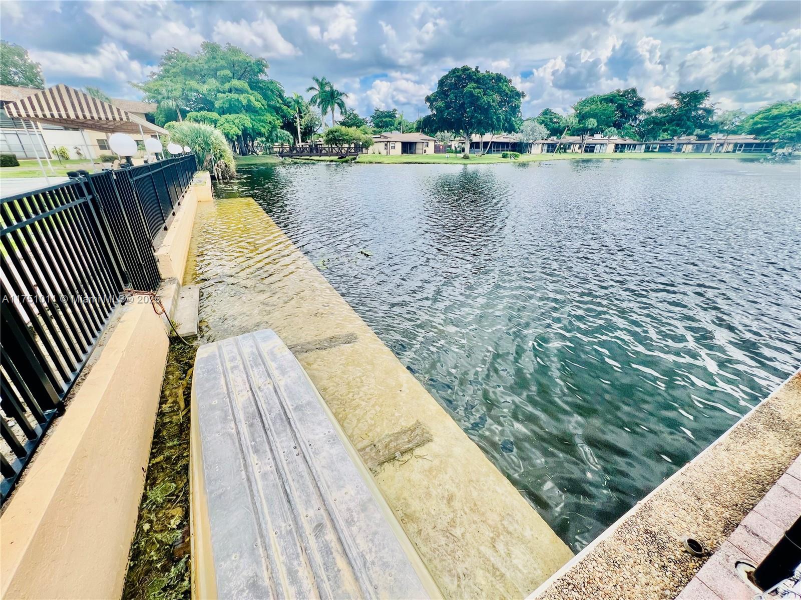 VILLAS AT CARRIAGE HILLS - Residential