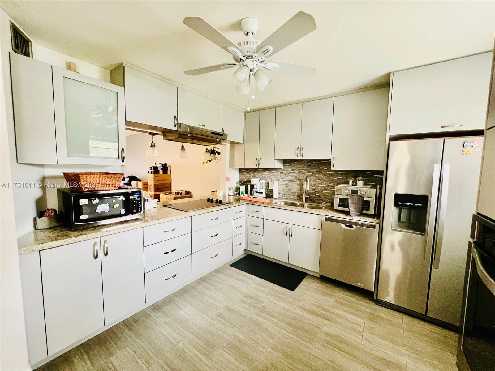 Property for Sale at 200 Berkley Rd 124, Hollywood, Broward County, Florida - Bedrooms: 2 
Bathrooms: 2  - $233,900