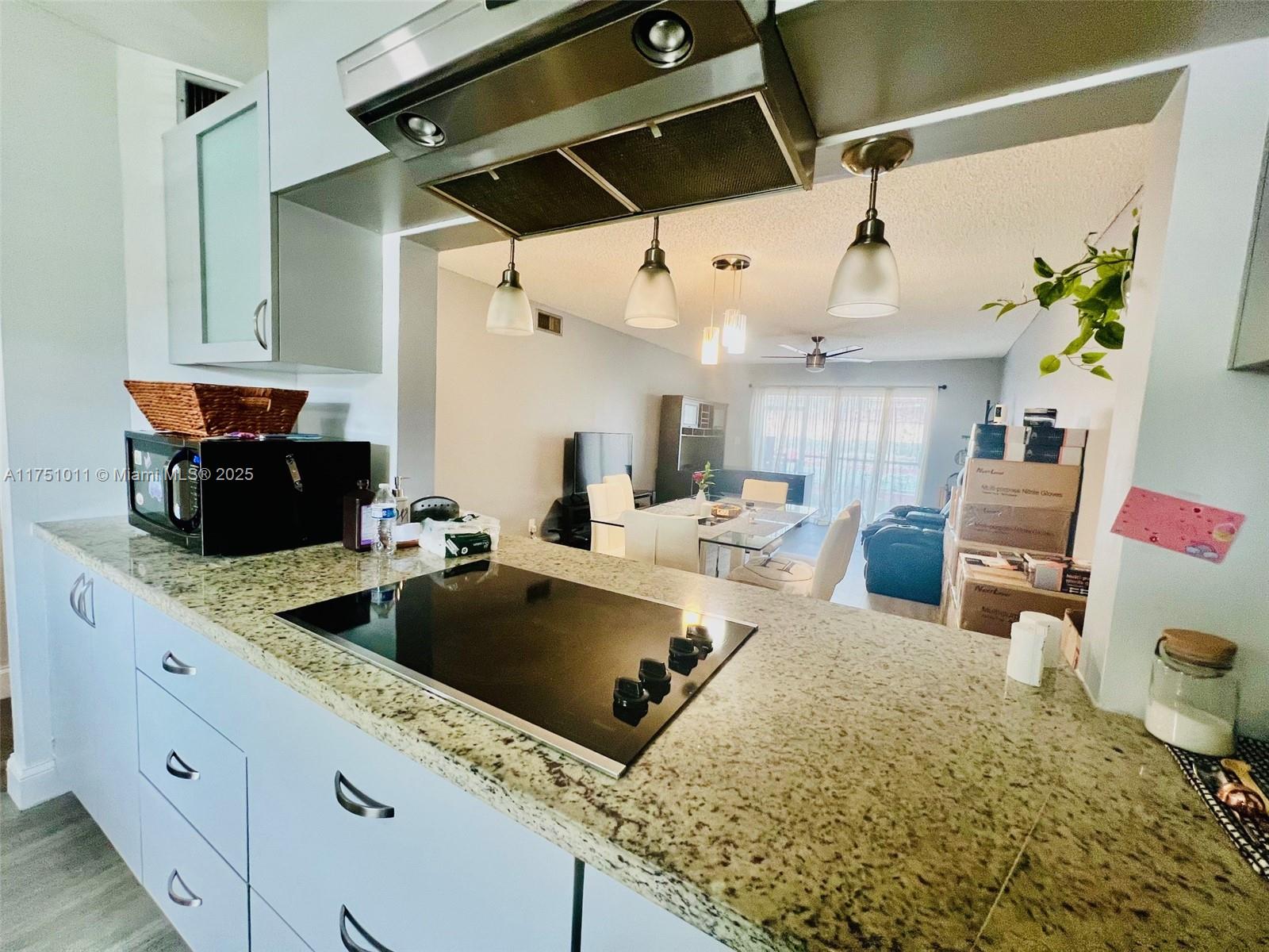 VILLAS AT CARRIAGE HILLS - Residential