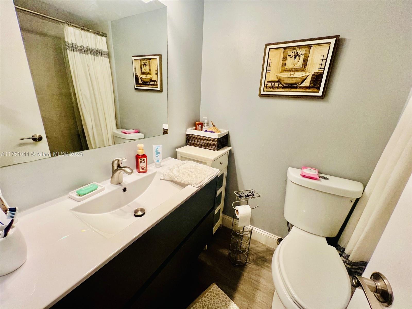 VILLAS AT CARRIAGE HILLS - Residential