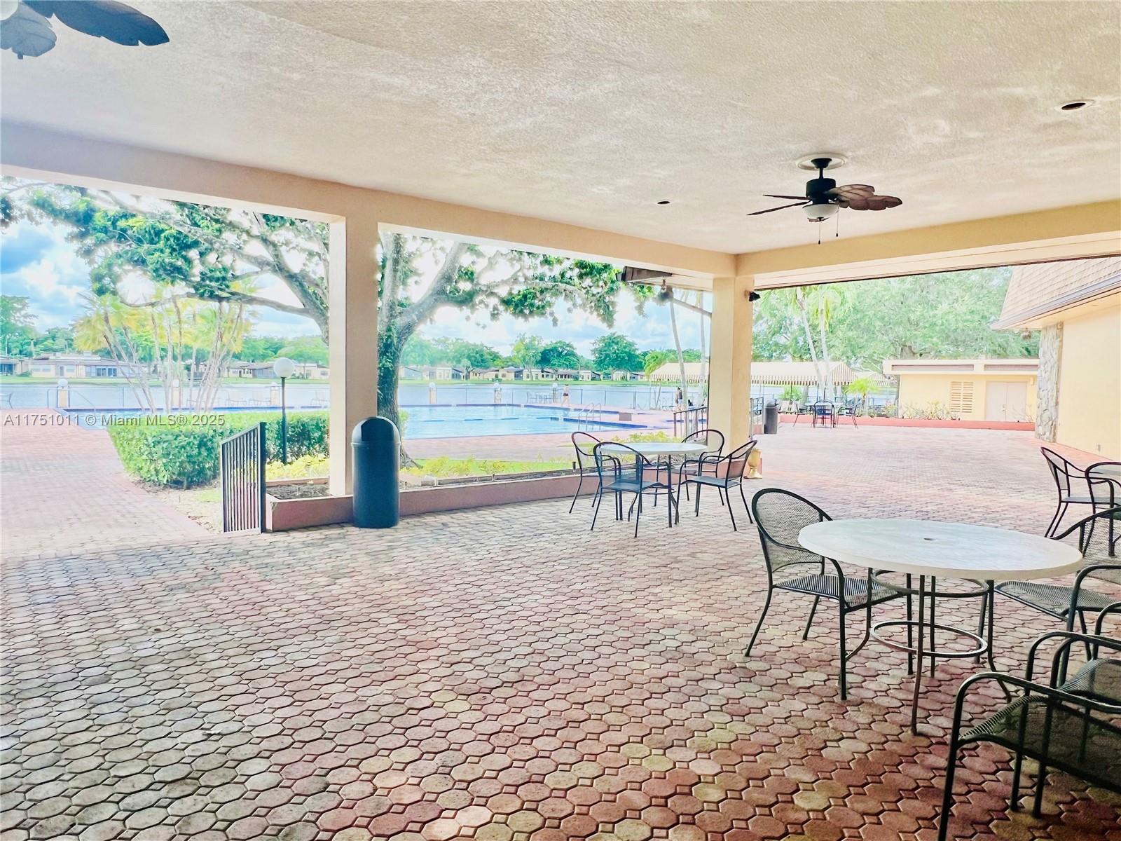 VILLAS AT CARRIAGE HILLS - Residential