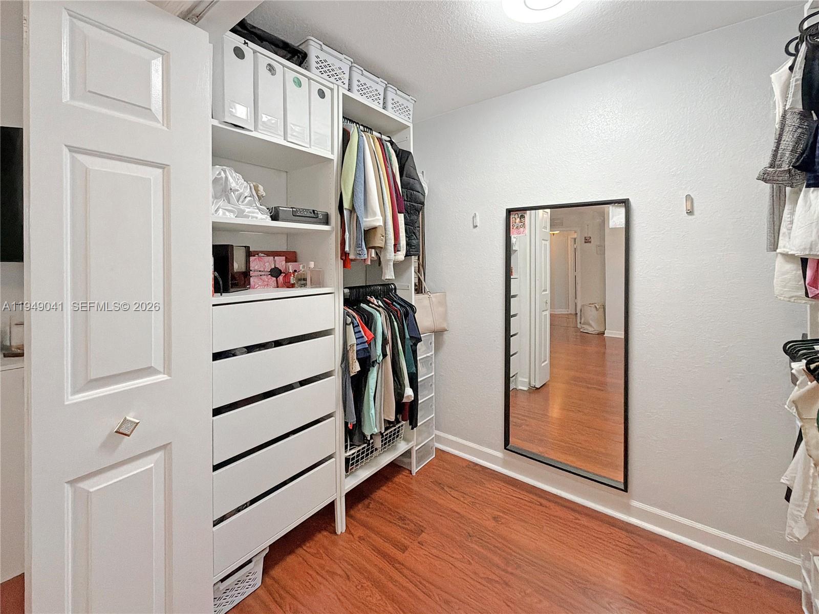 BELLA COLINA CONDO - Residential