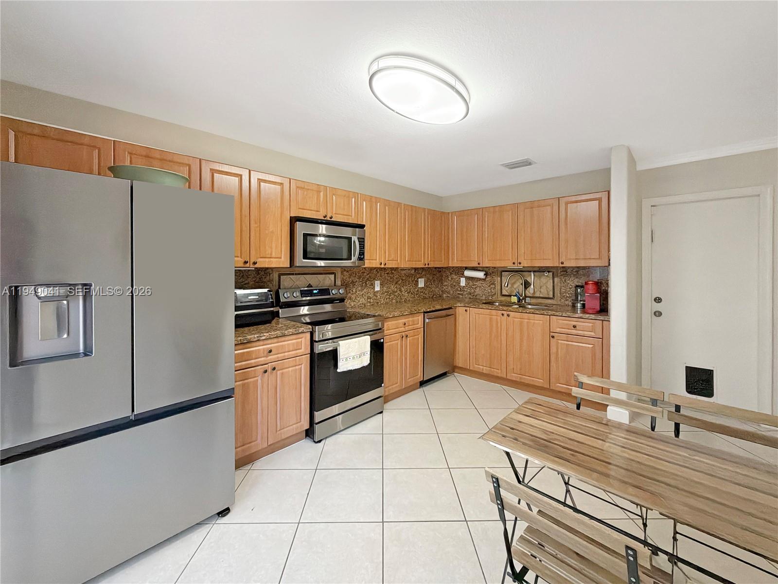 BELLA COLINA CONDO - Residential