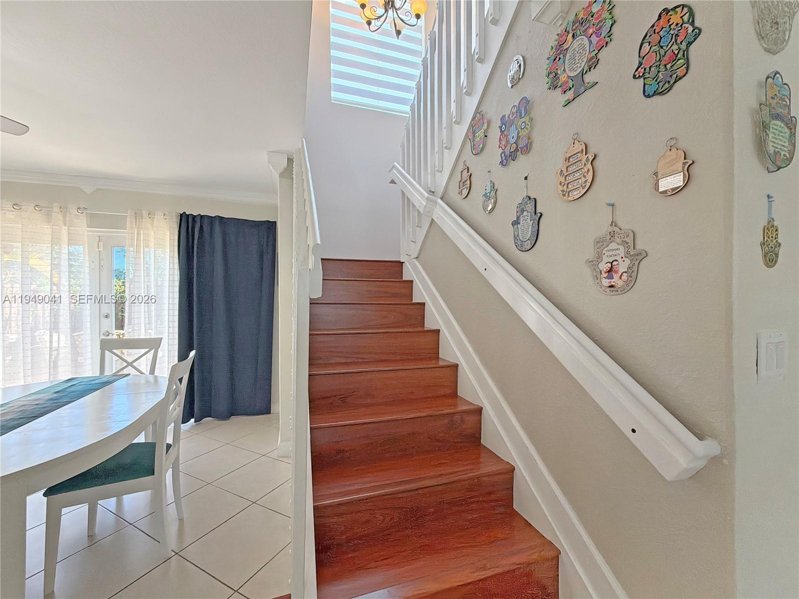 BELLA COLINA CONDO - Residential