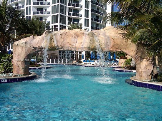 TRUMP INTERNATIONAL SONES - Residential