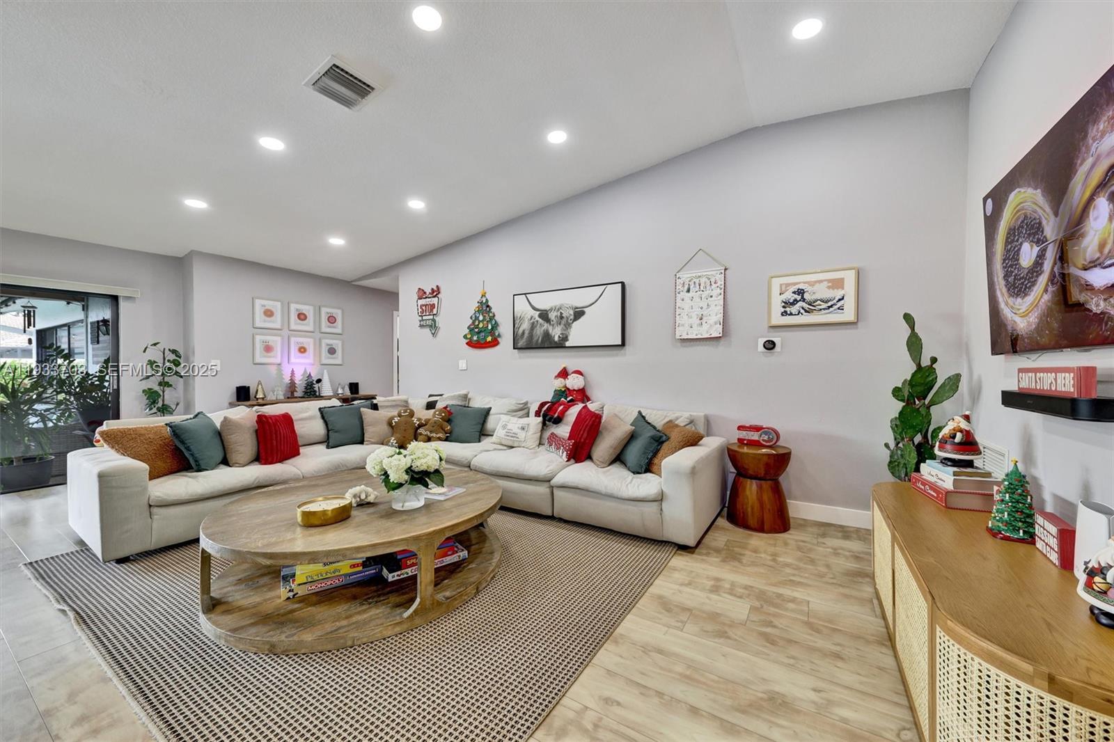 RAMBLEWOOD SOUTH - Residential