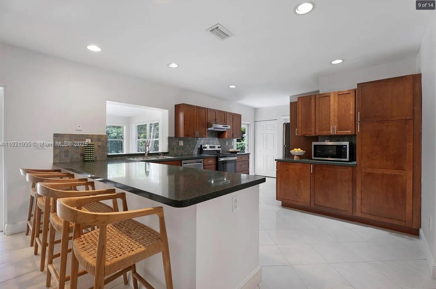 CASTANEIRA ESTATES - Residential Lease