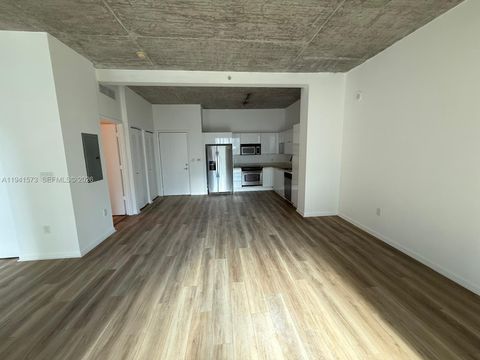 234 NE 3rd St 1408 Miami FL 33132