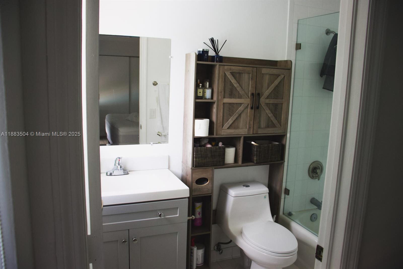 CEDAR CREEK - Residential Lease