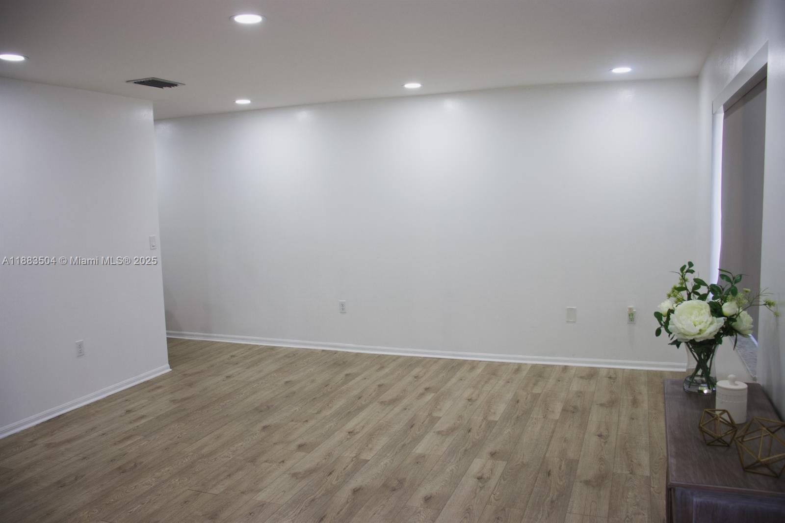 CEDAR CREEK - Residential Lease