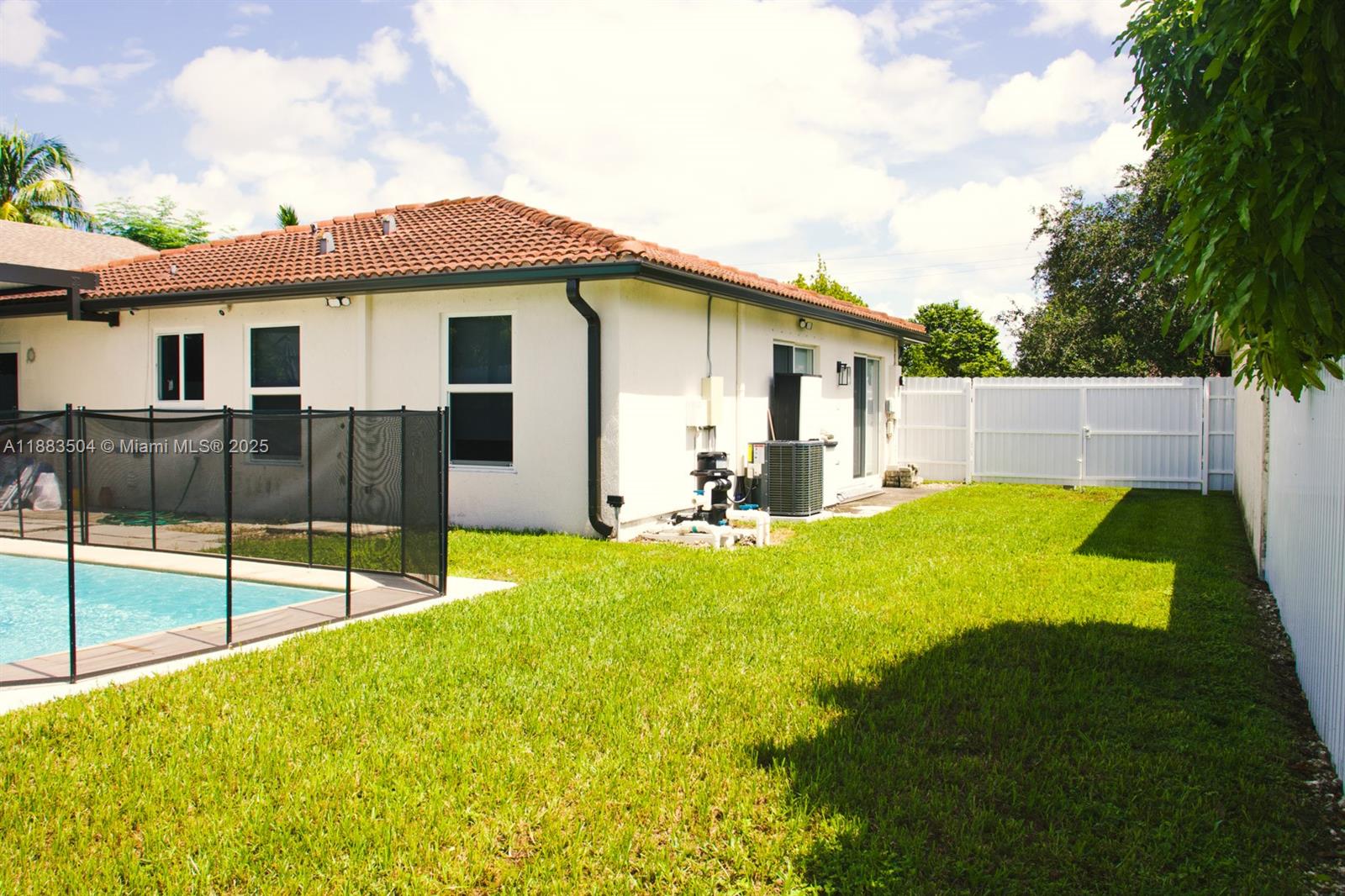CEDAR CREEK - Residential Lease