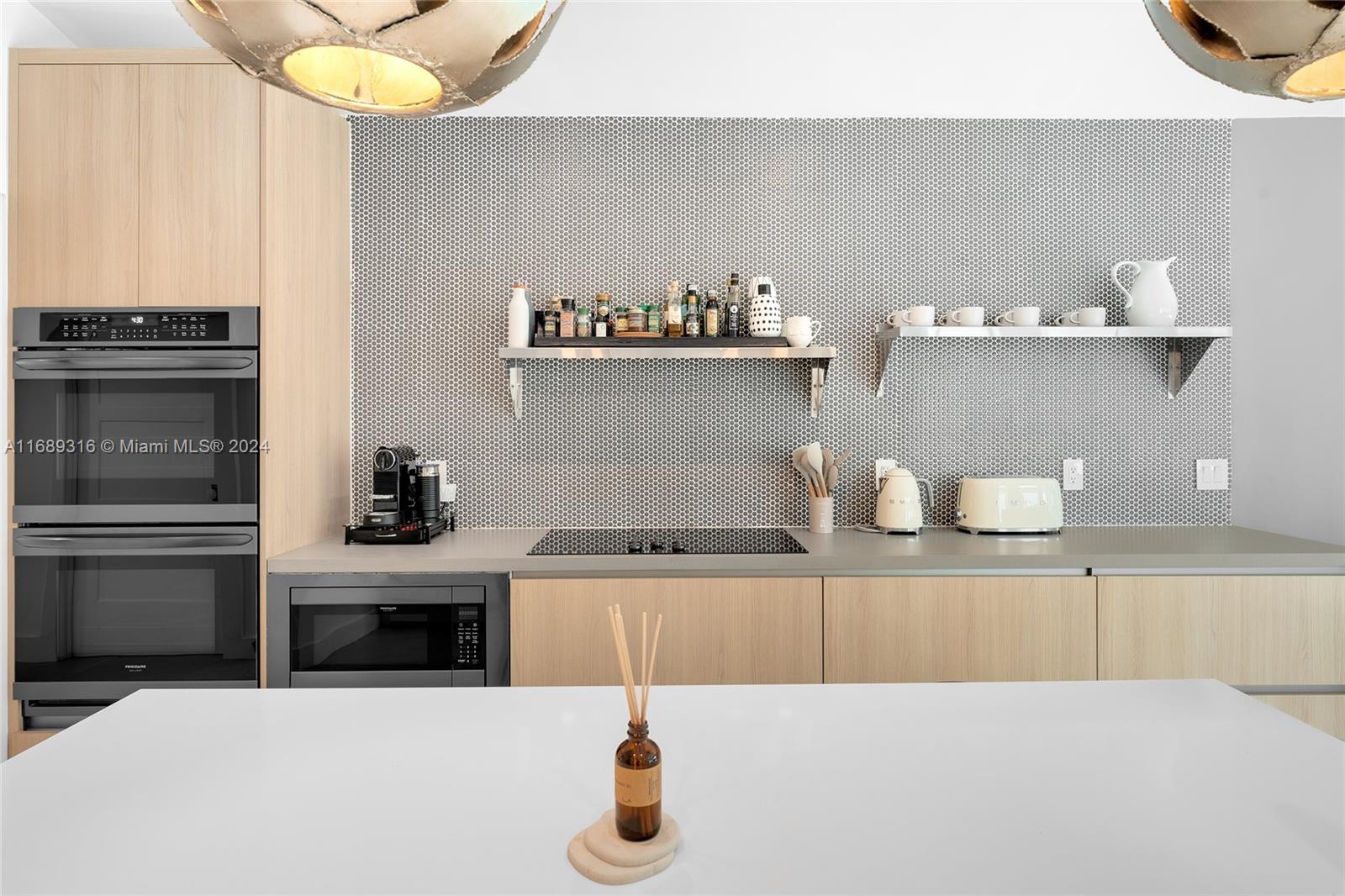 NAUTILUS EXTENSION 4TH - Residential