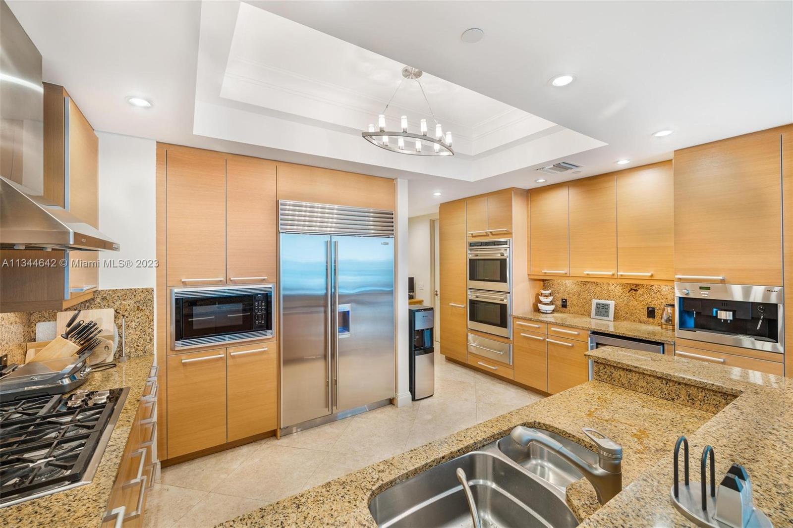 10295 COLLINS AVE RESDNTA - Residential