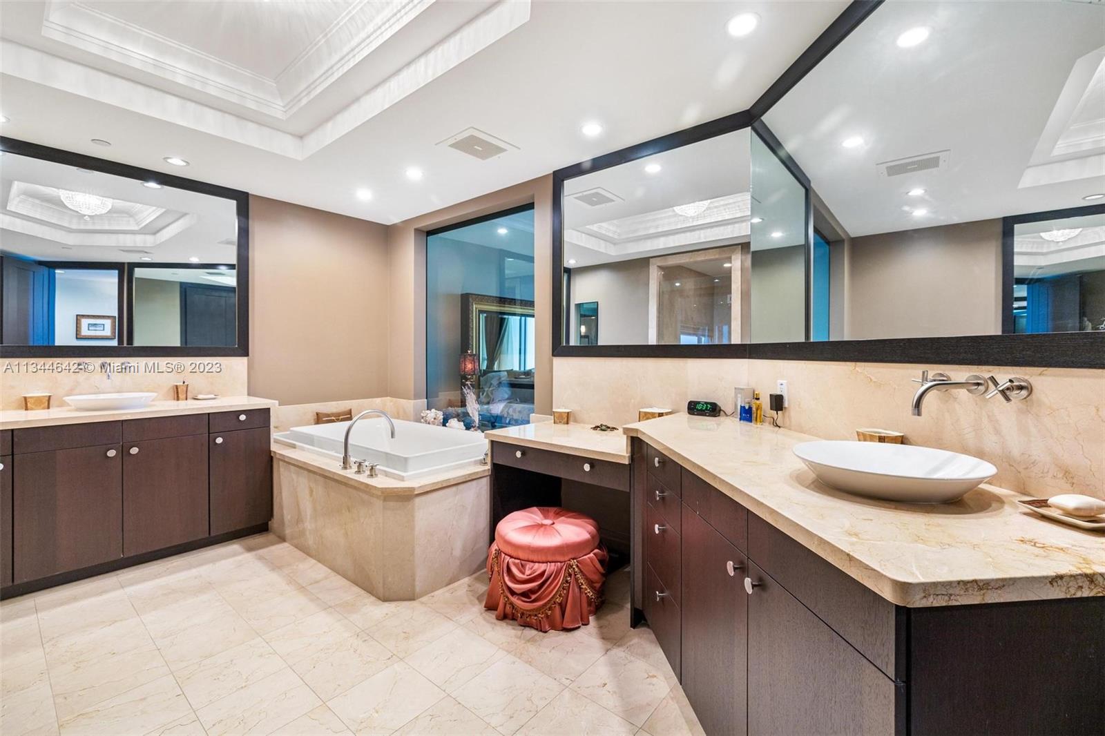10295 COLLINS AVE RESDNTA - Residential