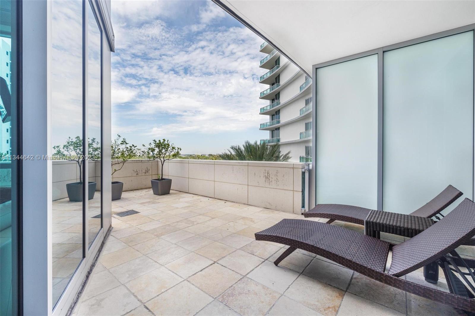 10295 COLLINS AVE RESDNTA - Residential