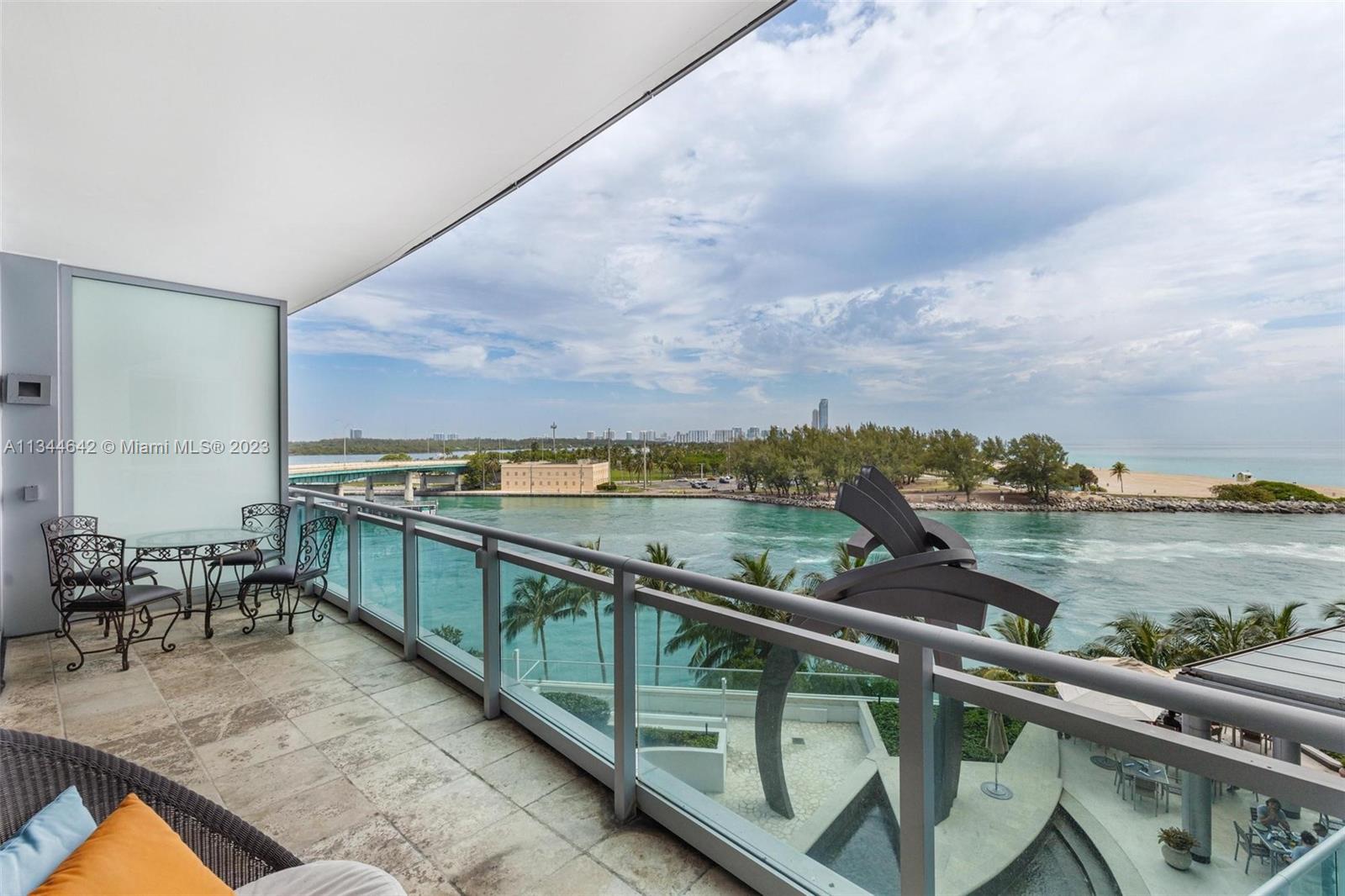 10295 COLLINS AVE RESDNTA - Residential