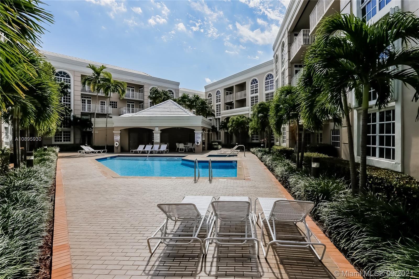 University Inn Condo - Residential