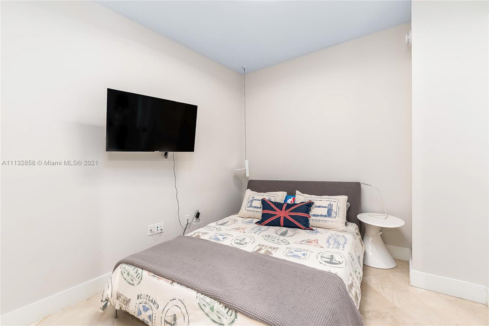 JADE BEACH CONDO - Residential