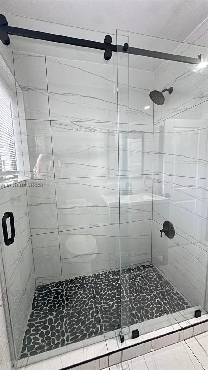 BRICKELL ESTATES - Residential Lease