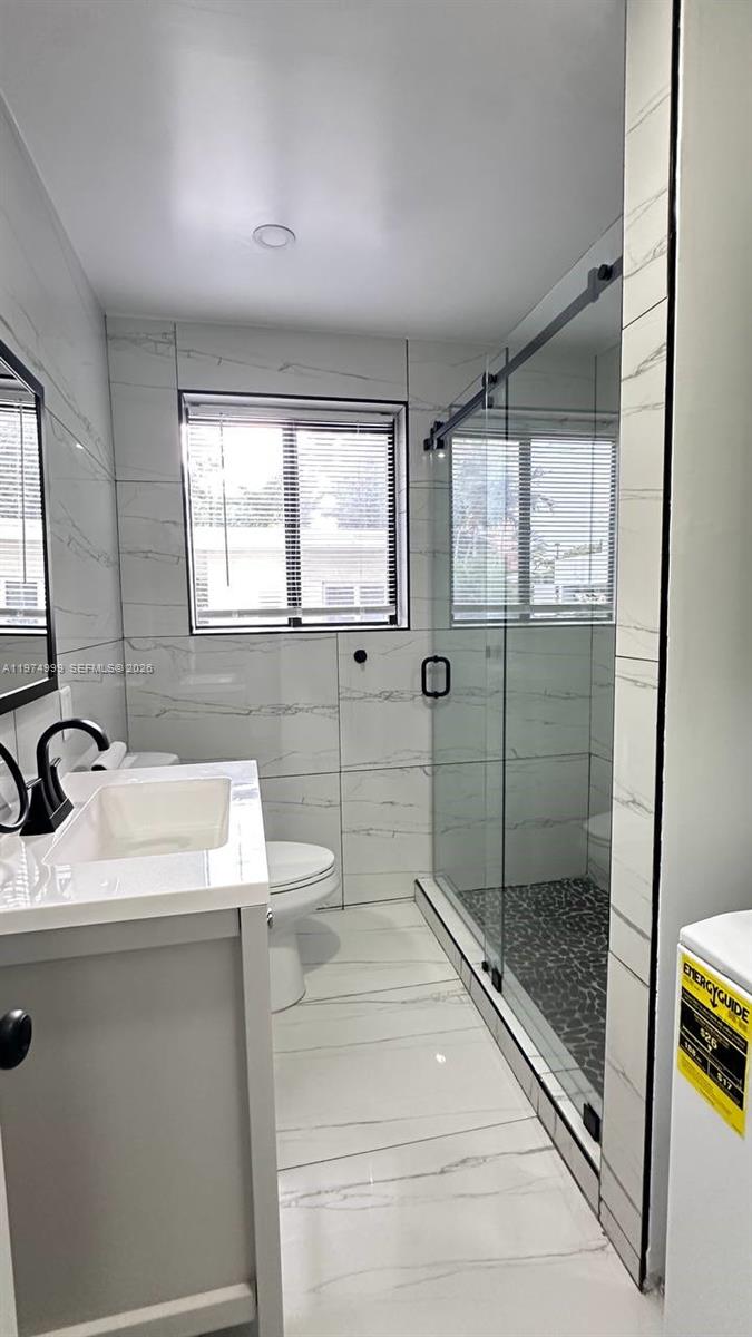 BRICKELL ESTATES - Residential Lease