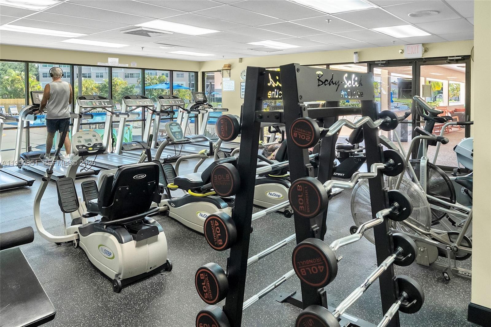 SUNRISE LAKES 190 CONDO - Residential