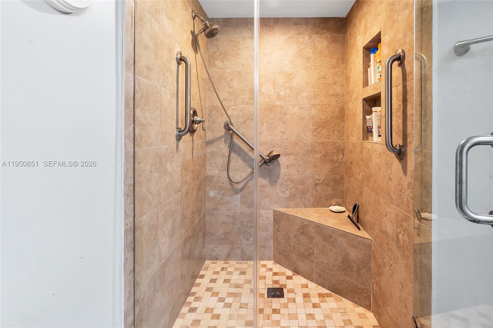 SUNRISE LAKES 190 CONDO - Residential