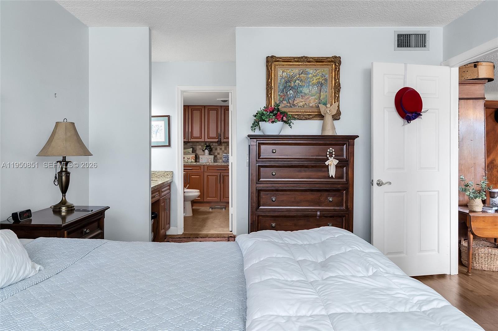 SUNRISE LAKES 190 CONDO - Residential