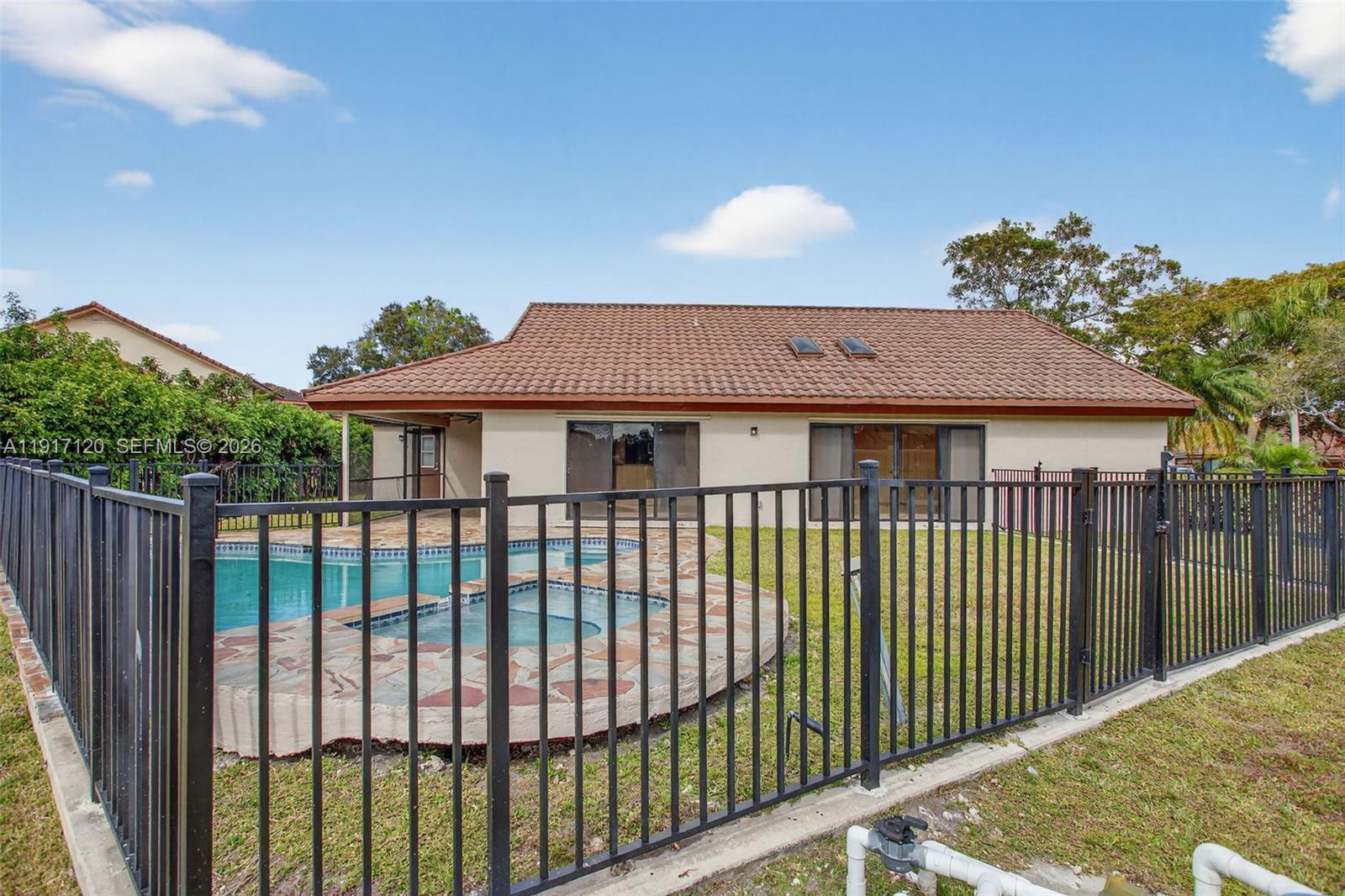 Cross Creek - Residential