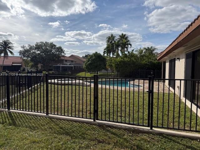 Cross Creek 1 - Residential