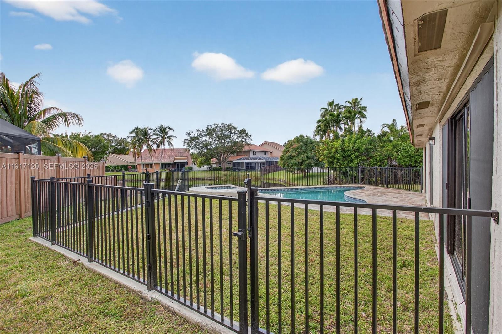 Cross Creek - Residential