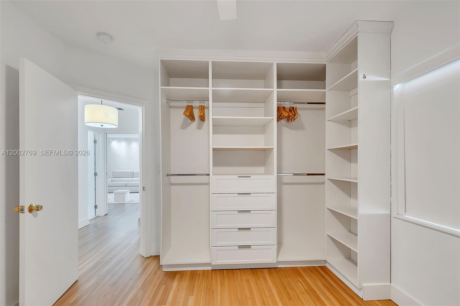 COLLINGWOOD - Residential Lease