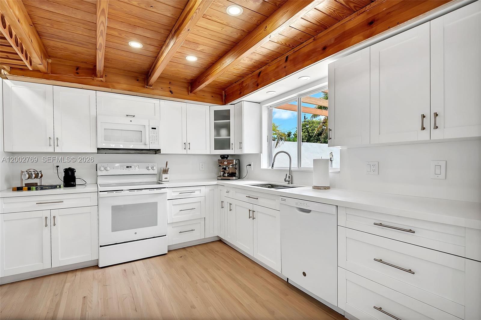 COLLINGWOOD - Residential Lease