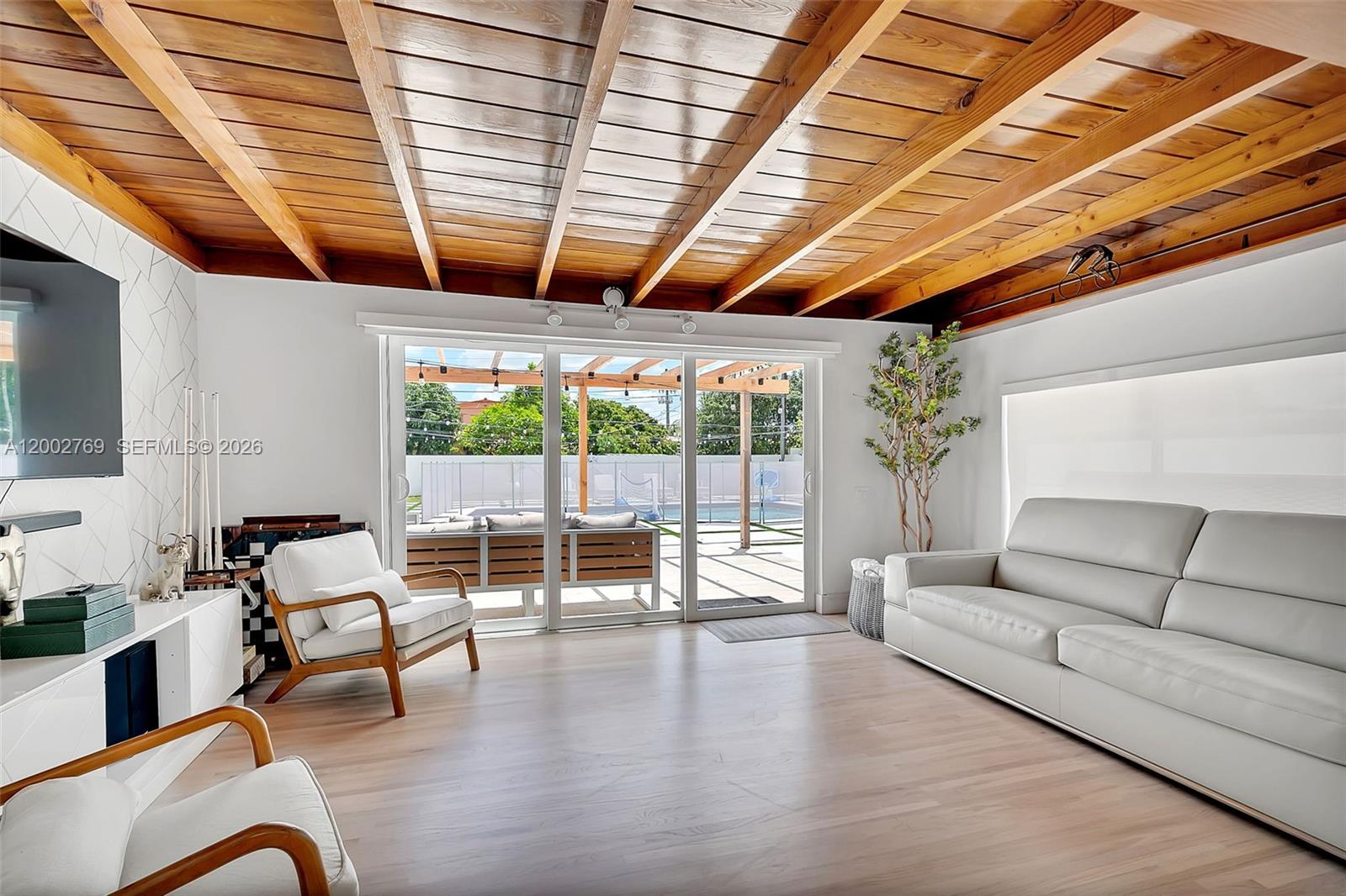 COLLINGWOOD - Residential Lease