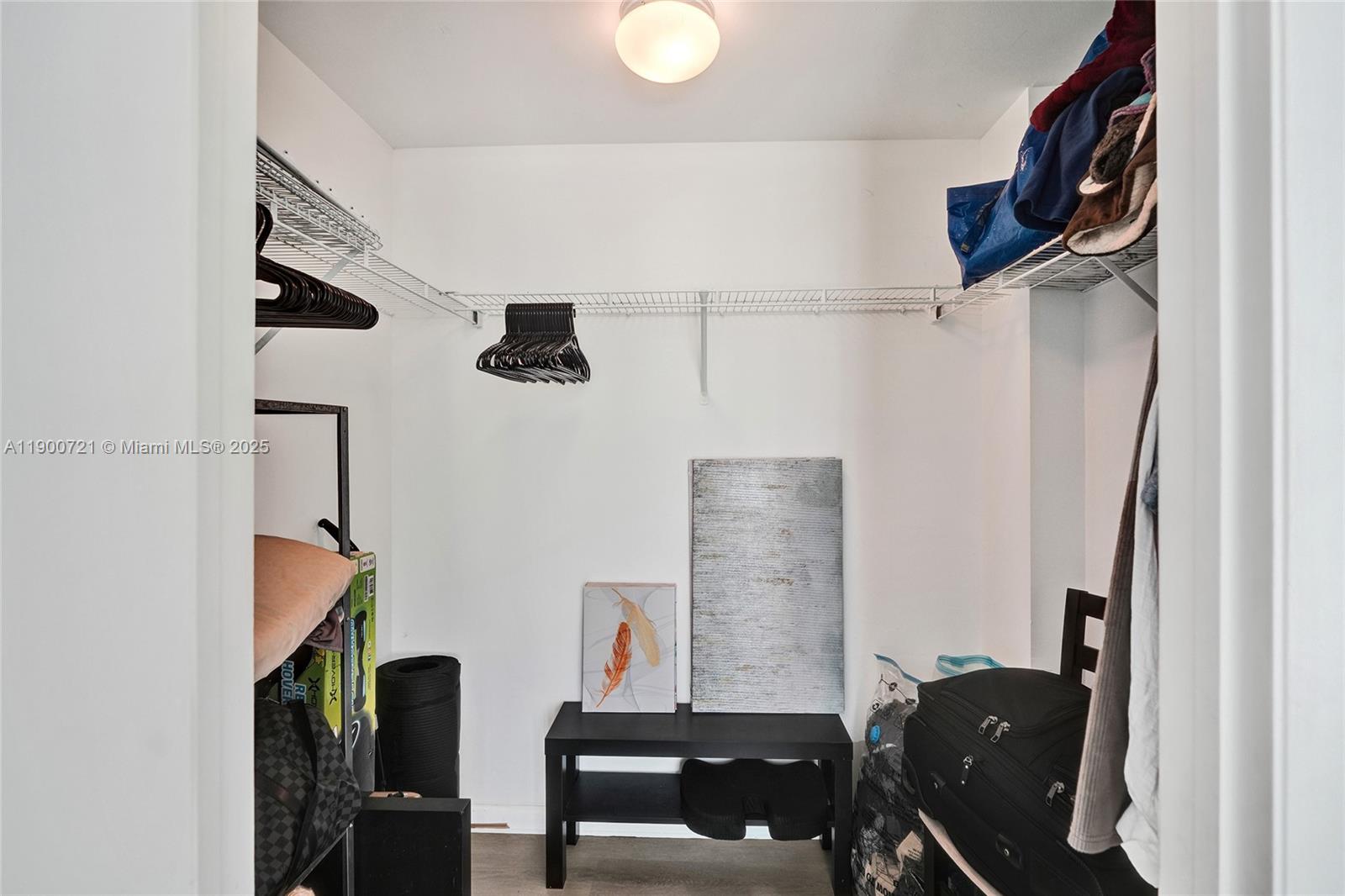 VIZCAYNE SOUTH CONDO - Residential