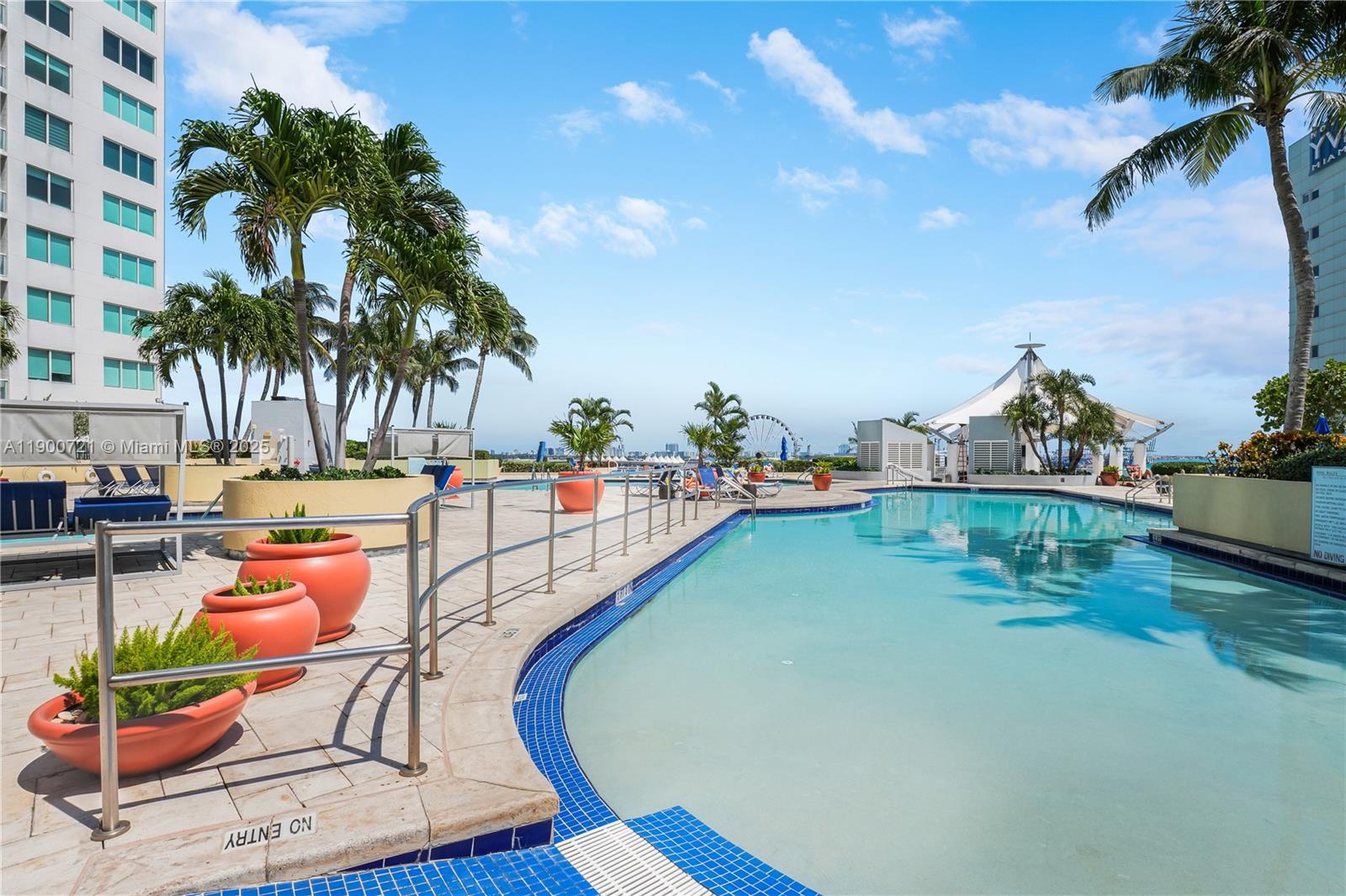 VIZCAYNE SOUTH CONDO - Residential
