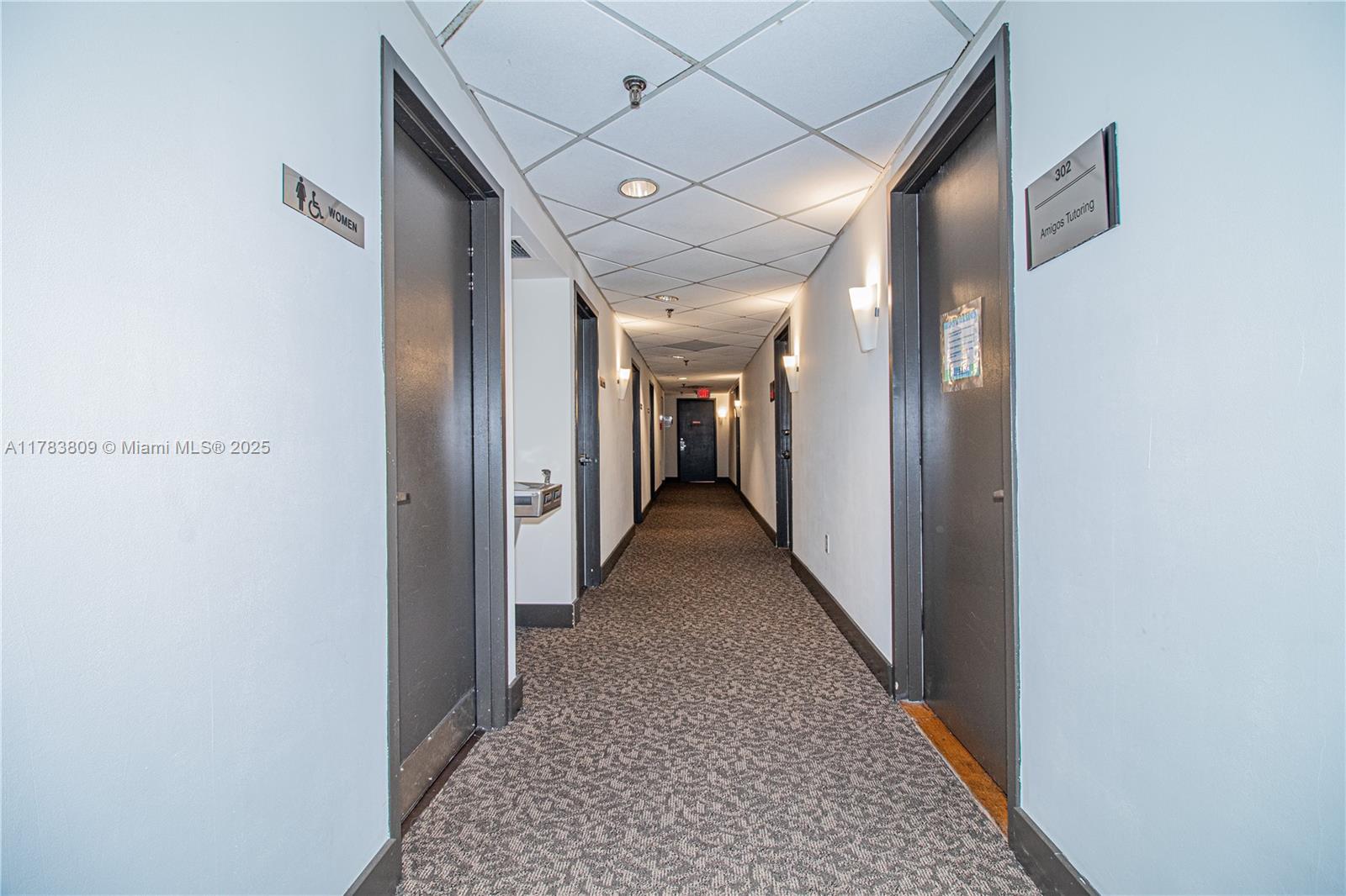 2100 SW 22nd St 302